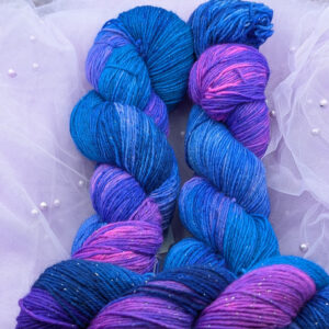 Ręcznie barwiona włóczka Spadające Gwiazdy (Błyszcząca skarpetkowa 400)