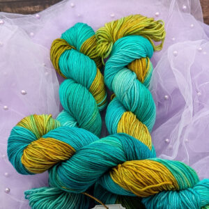 Ręcznie barwiona włóczka Wspomnienie Lata (Klasyczna 230)