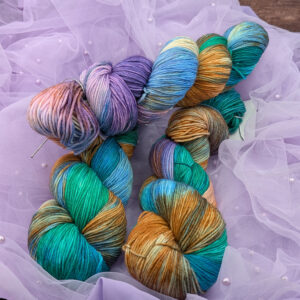 Ręcznie barwiona włóczka Mogę się przytulić? (Skarpetkowa 400)